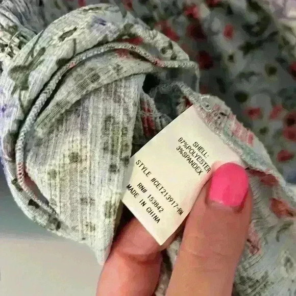 Melloday Light blue floral peasant top size Large NEW NWT - Picture 4 of 4